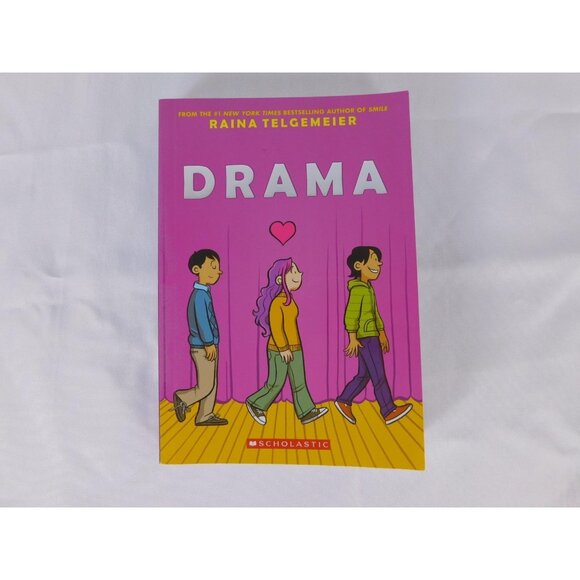 Drama Raina Telgemeier Graphic Novel Middle Grade Teen Softcover Scholastic Book - Picture 1 of 5